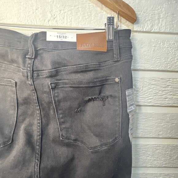 Judy Blue Black Denim Jeans distressed 15 32 eclipse tummy control flare NWT - Picture 8 of 16